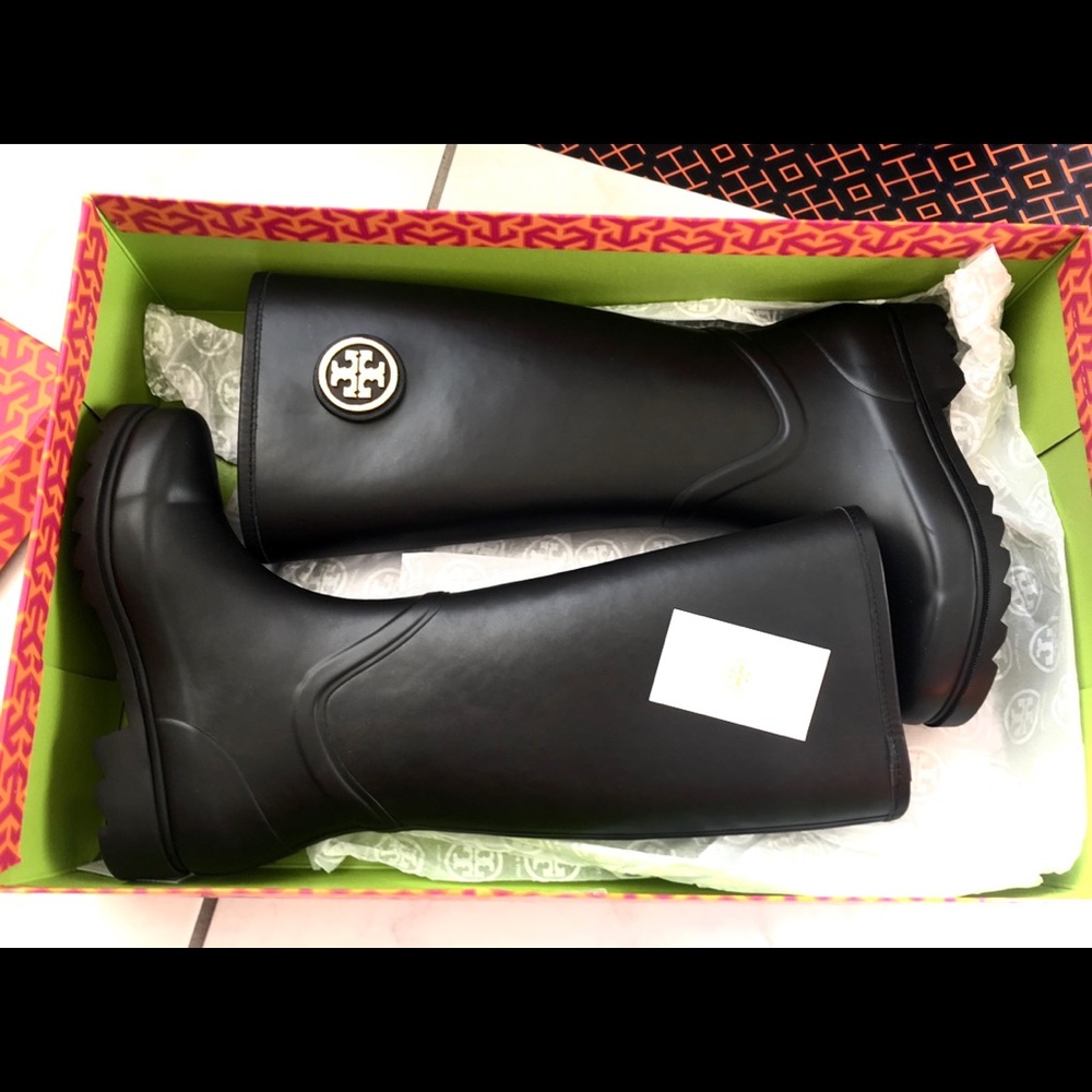 Tory Burch rain boots size 5